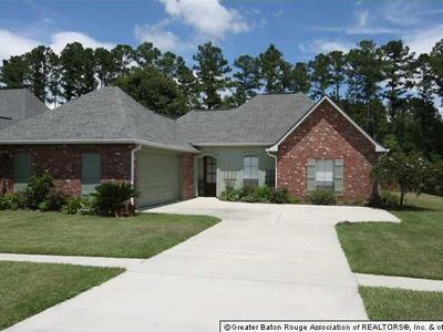 32928 Fox Run Dr, Walker, LA, 70785