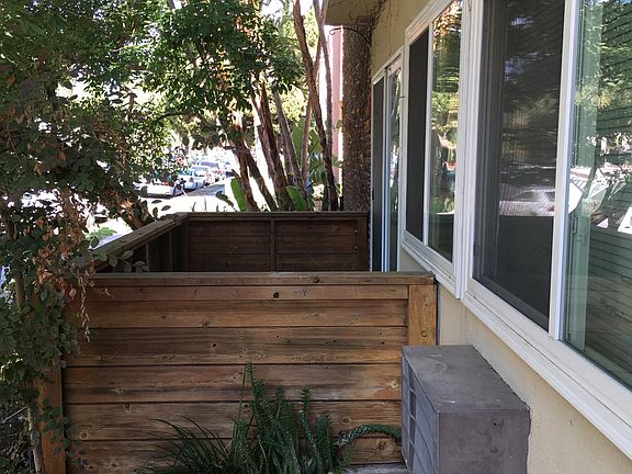 2nd image of 8740 Owensmouth Ave APT 1