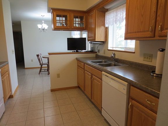 4th image of 2990 Flagstone Dr
