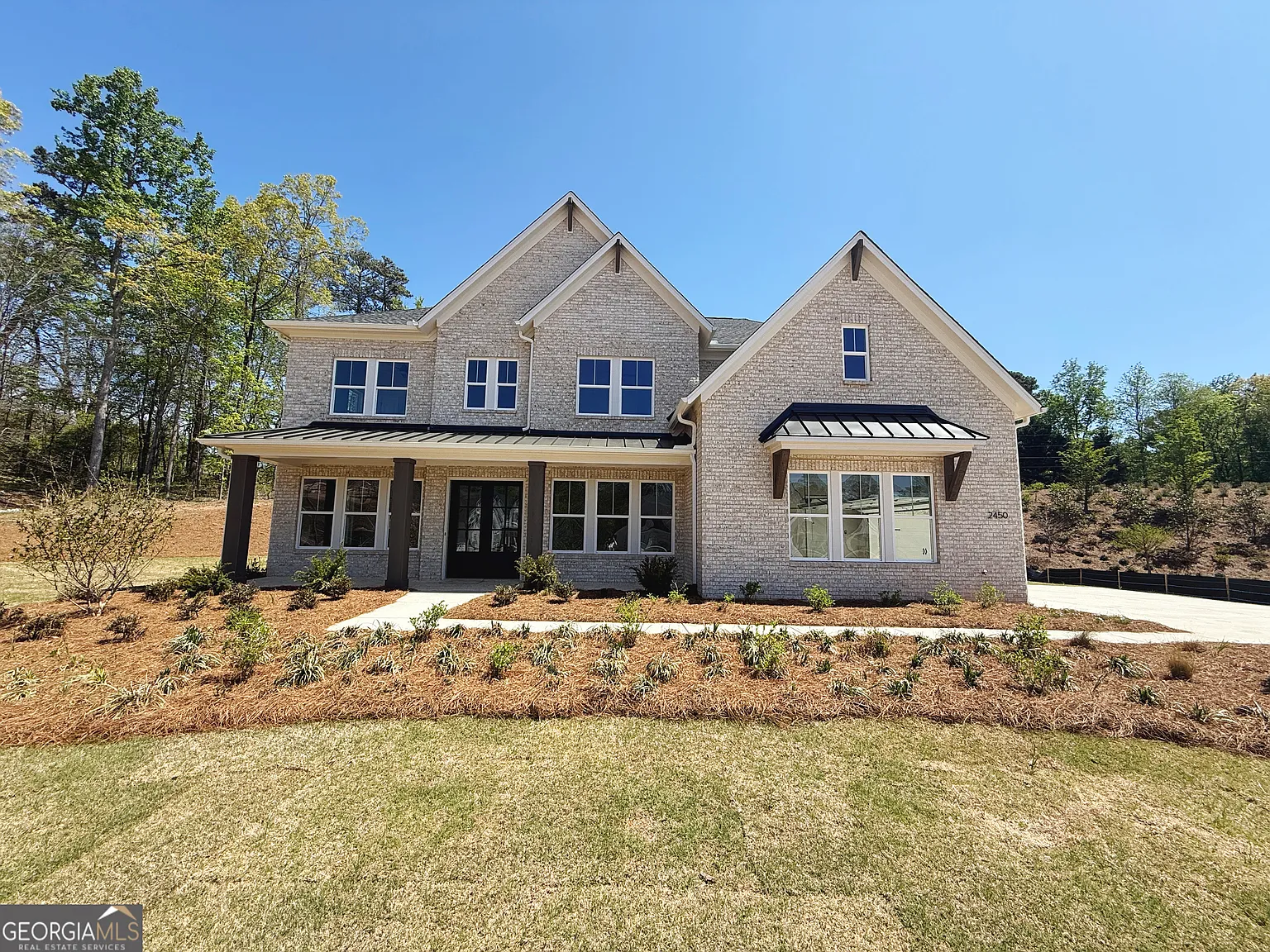 5 bed, 5.5 bath, 3966 sqft, $5,200 — Photo 2
