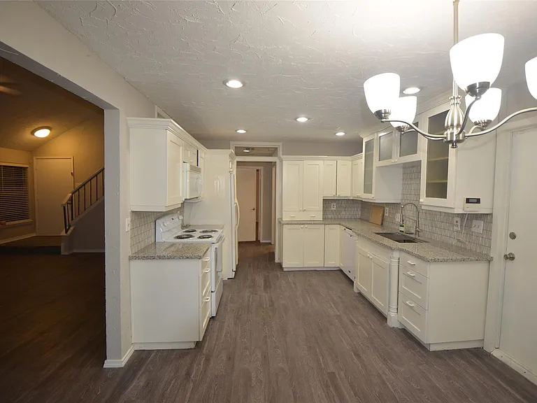 5307 Sweetwind Ln — Photo 4