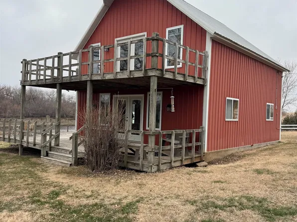 2225 17th Ave, Lindsborg, KS 67456