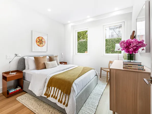 420 East 75th Street image 9 of 24