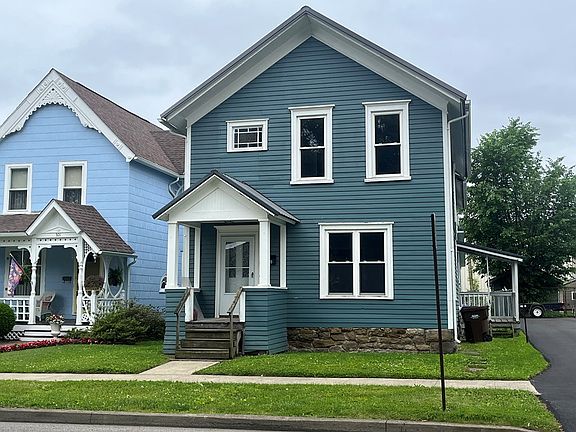 3rd image of 503 W Main St
