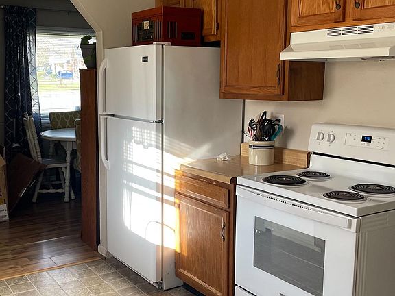 2nd image of 343 Garden Park Dr