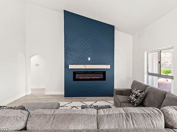 5th image of 2624 Saltbush Dr