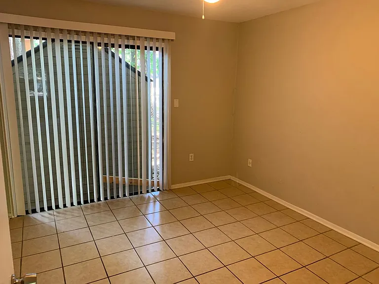 7203 SW 44th Pl — Photo 7