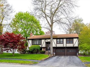 33 Monroe St, Shrewsbury, MA 01545
