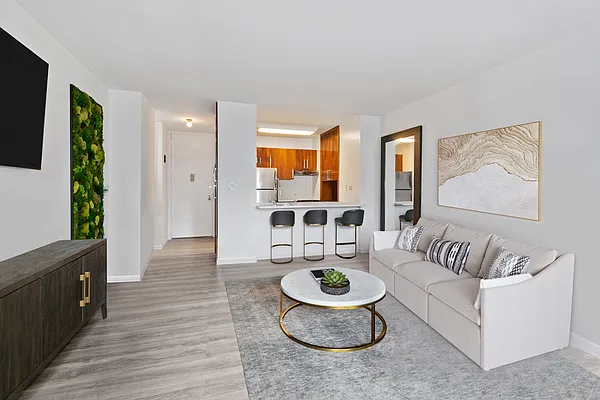 Rented by Compass | media 15