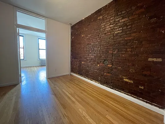 Rented by Best Apartments North Inc | media 6