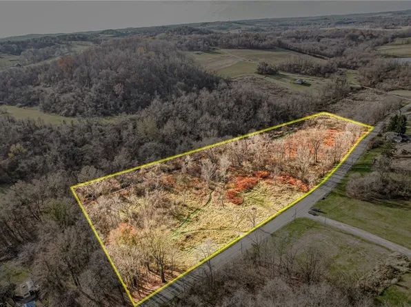 717 Bells Mills Rd S, West Newton, PA 15089