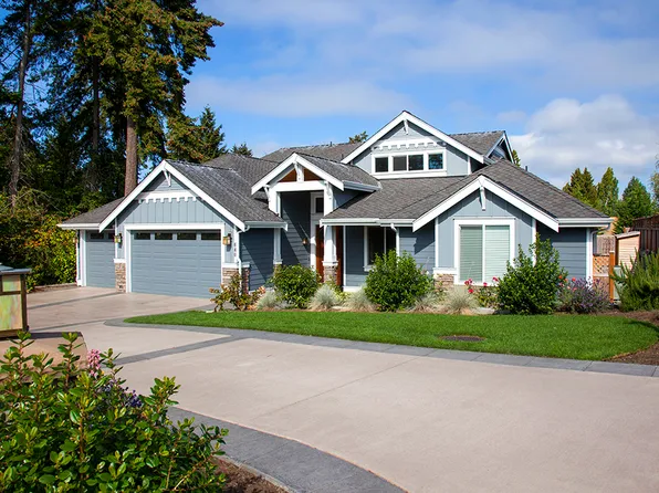 640 SW 185th St, Normandy Park, WA 98166