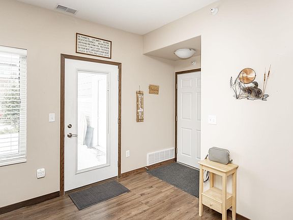 4th image of 2970 Calico Dr S Unit B
