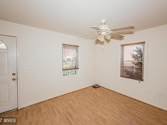 3rd image of 5327 Patrick Henry Dr