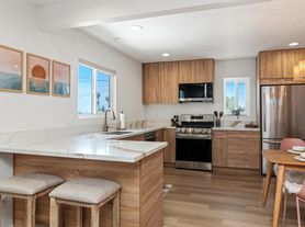 425 S Nevada St, Oceanside, CA