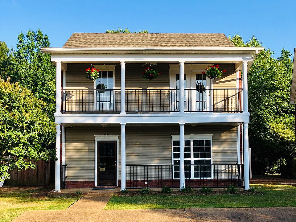 1st image of 131 Twin Gates Dr