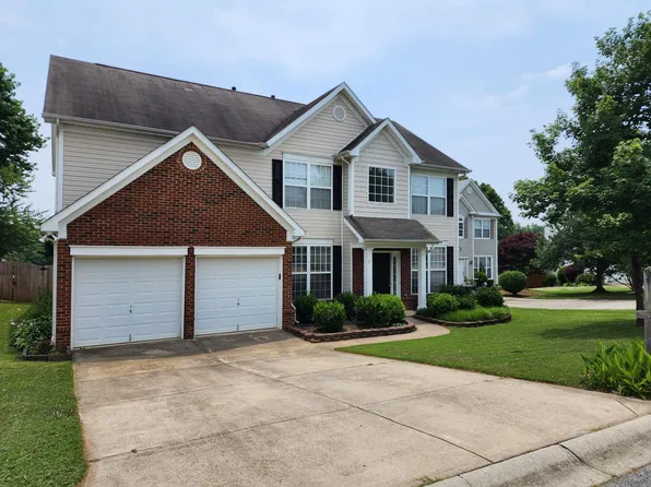 3 Lebar Ct, Greenville, SC 29615