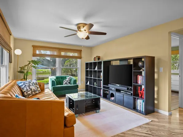 3210 St Paul Avenue, Madison, WI 53714