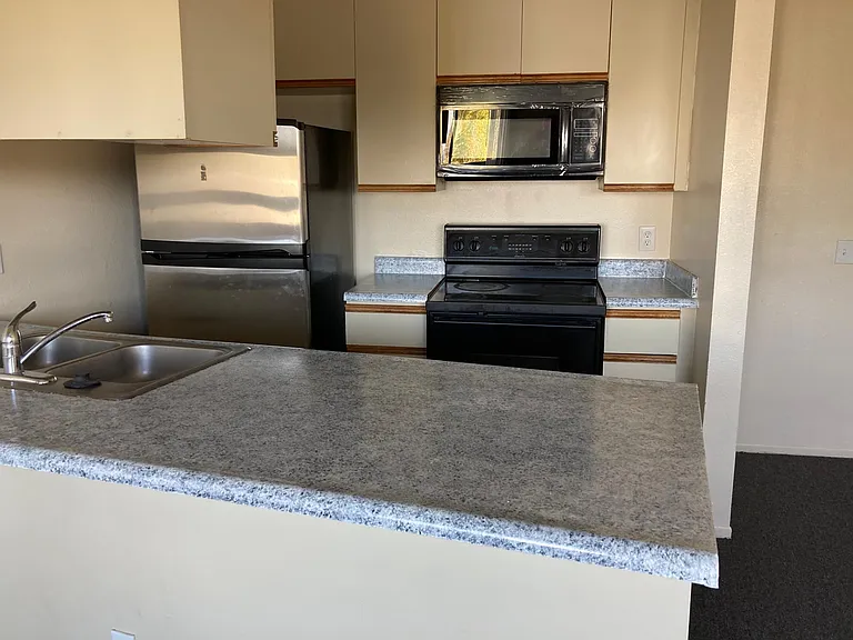 445 Landfair Ave #405 — Photo 21