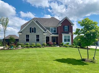 51573 Wales Ct, South Lyon, MI 48178