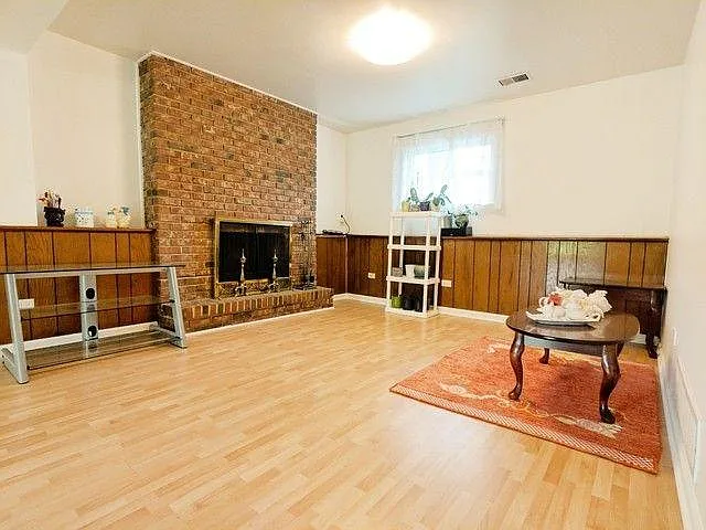 4 bed, 1740 sqft, $3,050 — Photo 4