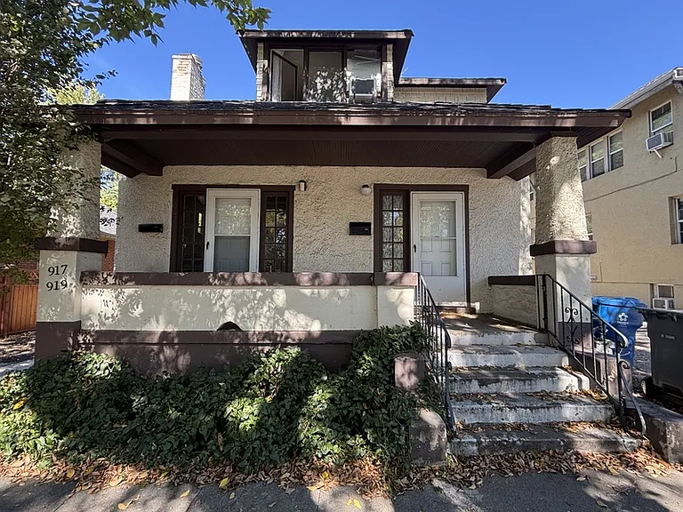 921 E Princeton Ave — Photo 3