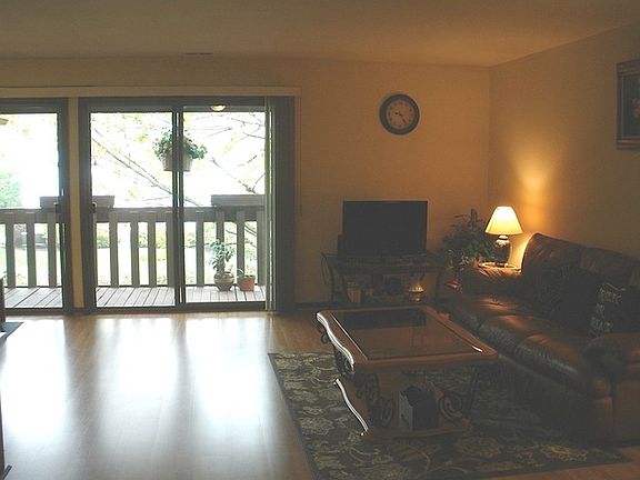 5th image of 1405 Chartres Dr APT B2