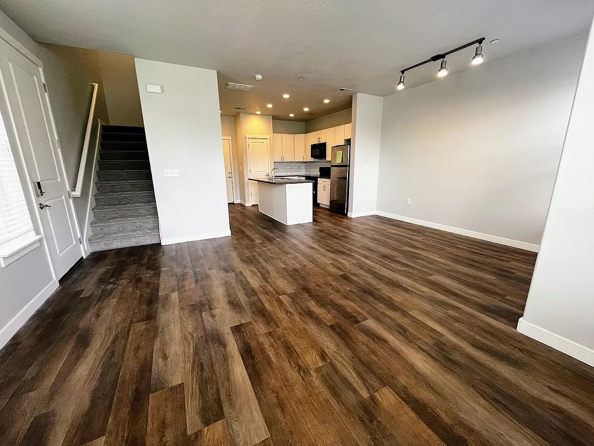 Building Photo - 11758 S District Dr #1406