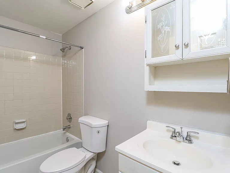 3204 Old House Cir — Photo 16