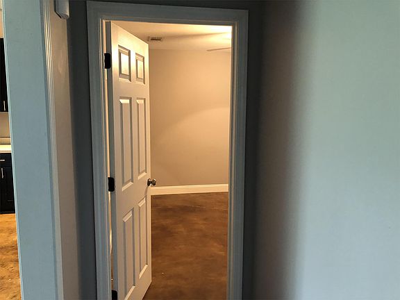 3rd image of 11564 Wardline Rd