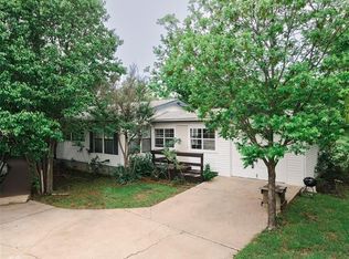 905 Stephie Ann Ct, Arlington, TX 76002