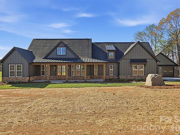 2nd image of 123 Buffalo Creek Dr