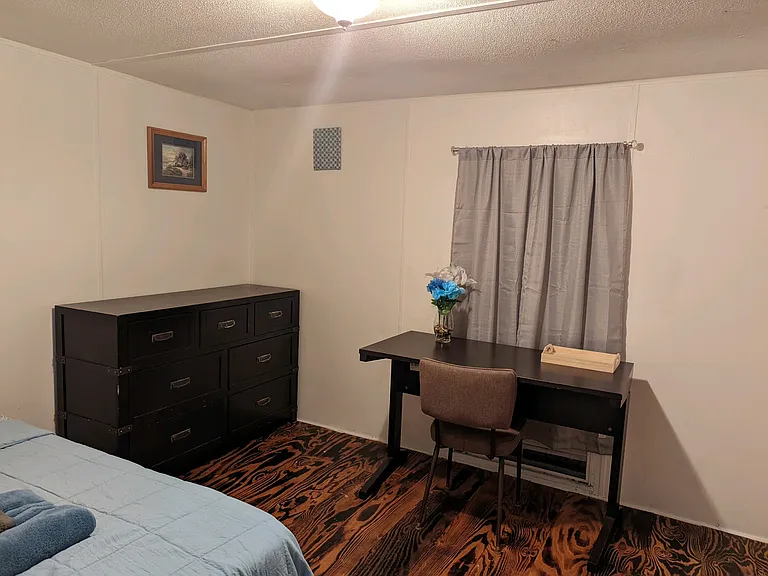 250 Harley Ln — Photo 2