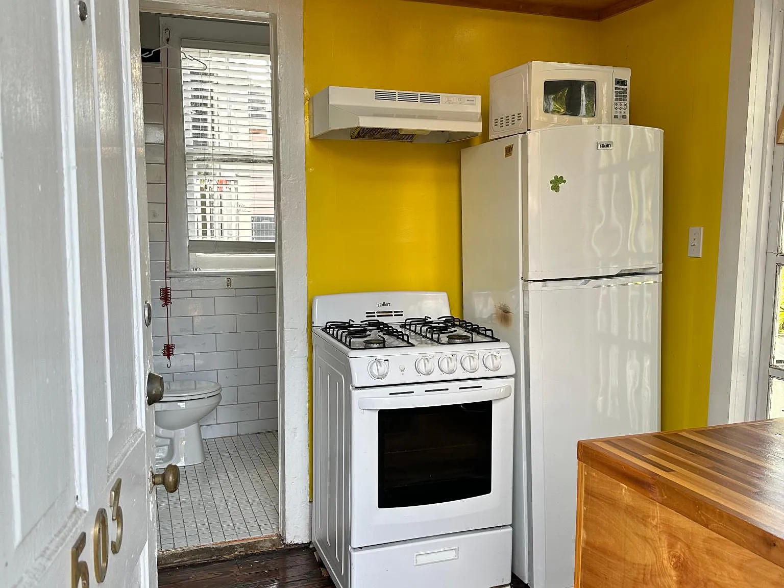 Studio, 380 sqft, $900 — Photo 3