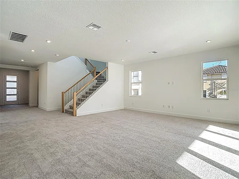 410 S West Shore Blvd — Photo 28
