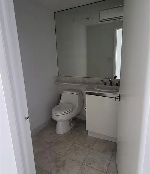 2600 Island Blvd #1603 — Photo 18
