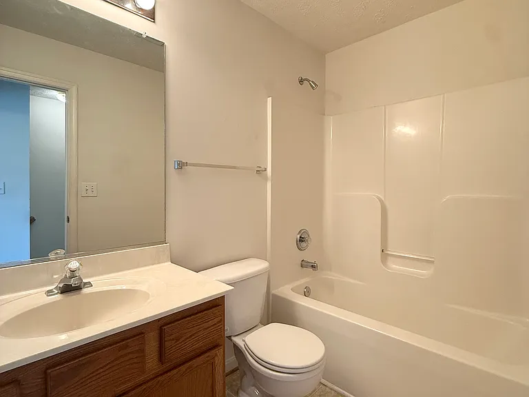 9906 Warwick Pl — Photo 11