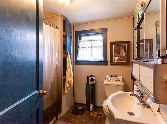 2nd image of 3141 S 15th St