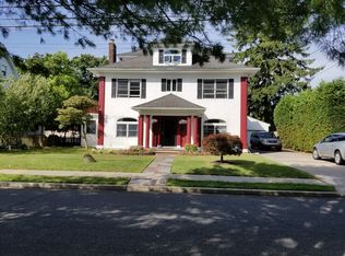 39 Burton Ave, Woodmere, NY 11598