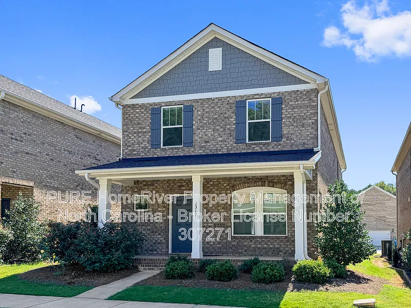 3 bed, 3.0 bath, 1861 sqft, $2,400 — Photo 2