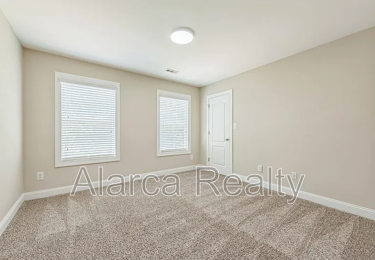 1020 Ridgehaven Rd — Photo 11