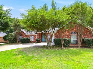 3812 Gentle Springs Dr, Arlington, TX 76001