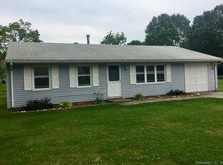 12 Carriage Trl, Ledyard, CT 06339