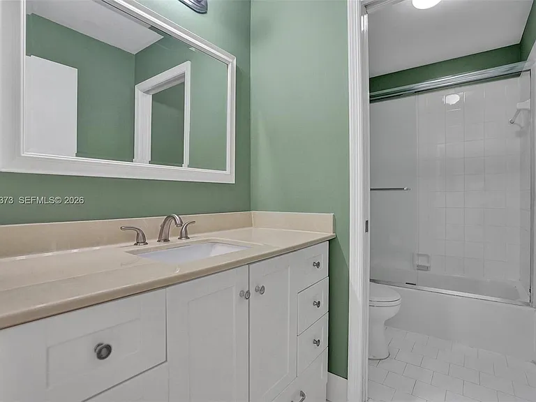 1726 SW 110th Ter — Photo 28