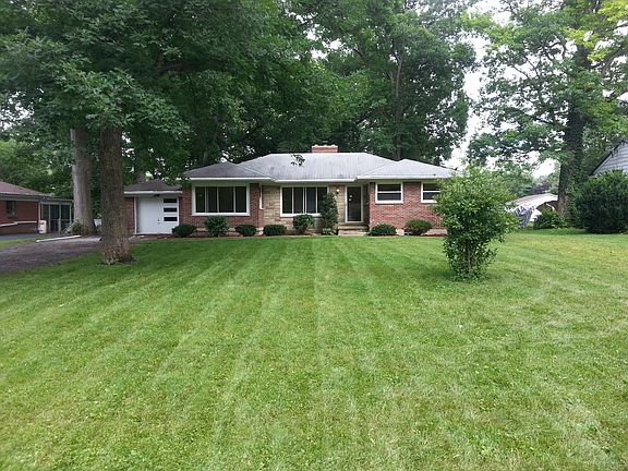 4th image of 946 Shady Ln