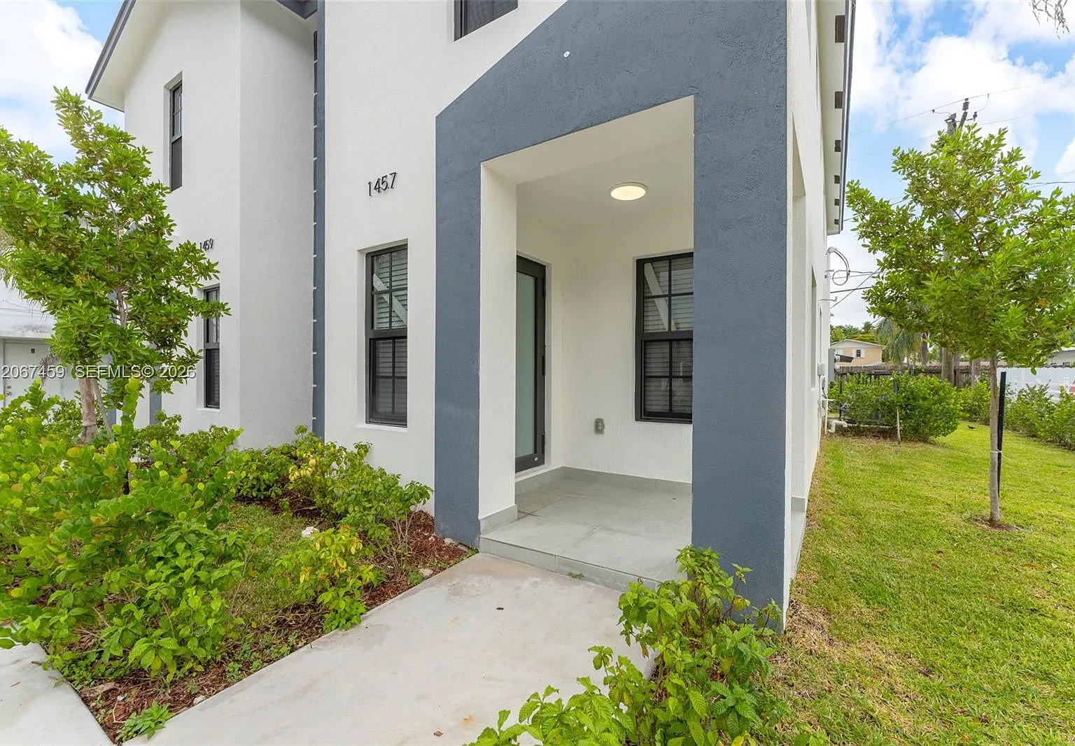 3 bed, 2.5 bath, 1200 sqft, $2,500 — Photo 3