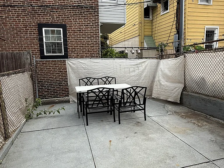 2639 E Ann St — Photo 14