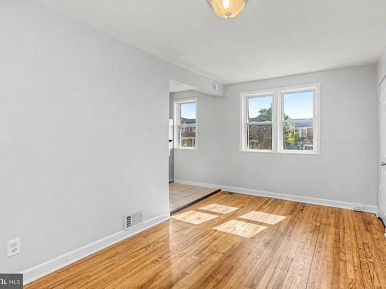 416 Hornel St #2 — Photo 2