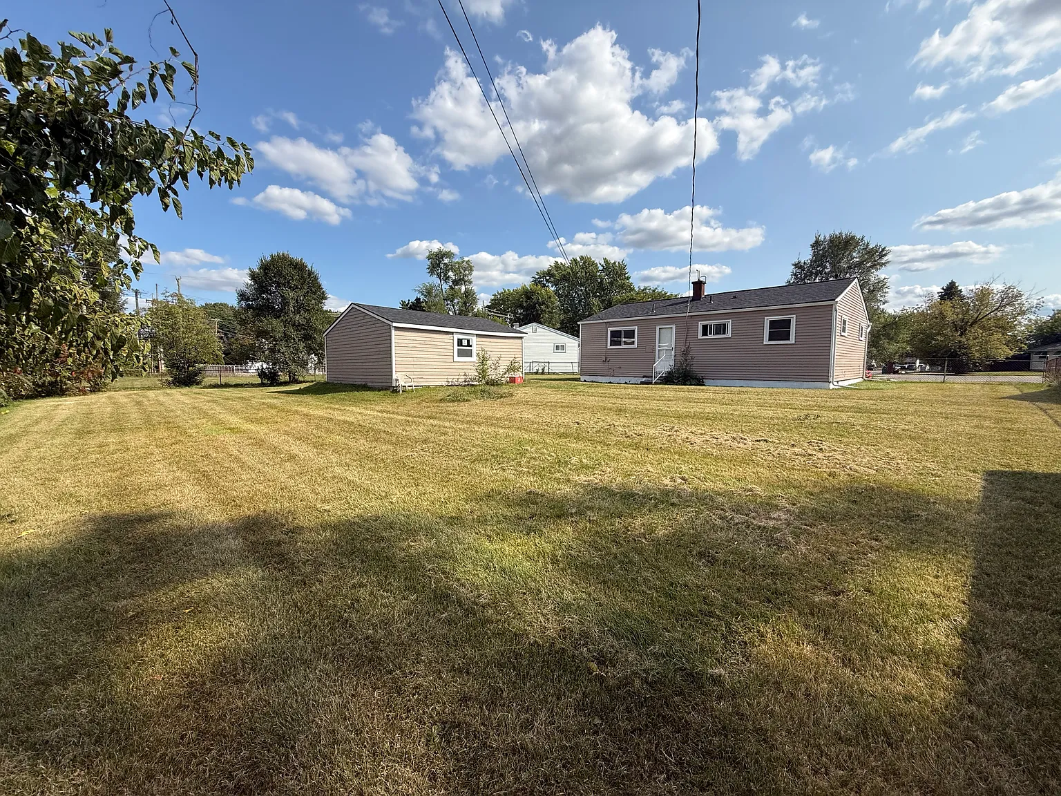 2737 Woodruff Ln — Photo 4