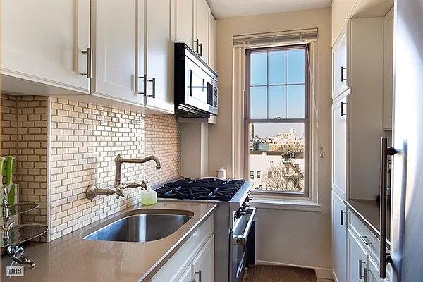 Rented by Brown Harris Stevens | media 5